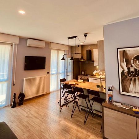 La Tana Del Ludo Apartment Baveno Luaran gambar
