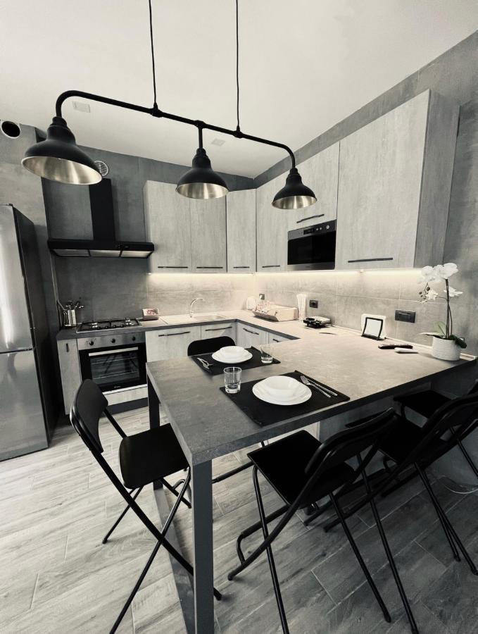 La Tana Del Ludo Apartment Baveno Luaran gambar