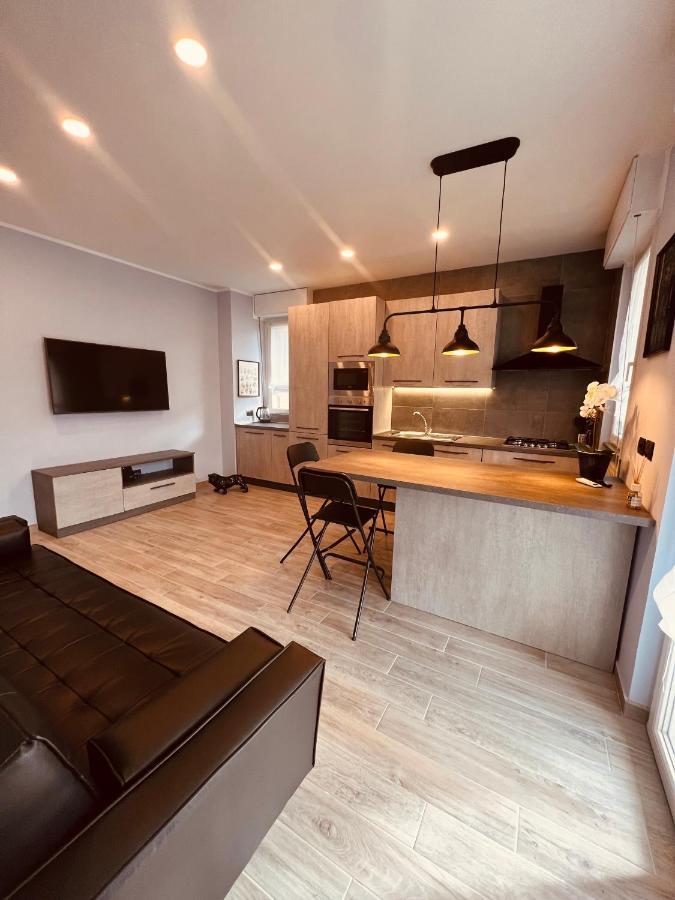 La Tana Del Ludo Apartment Baveno Luaran gambar